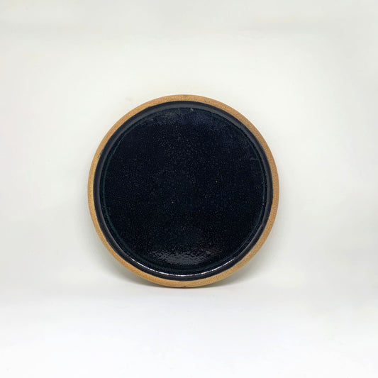 Sage Black Plate with Unglazed Rim